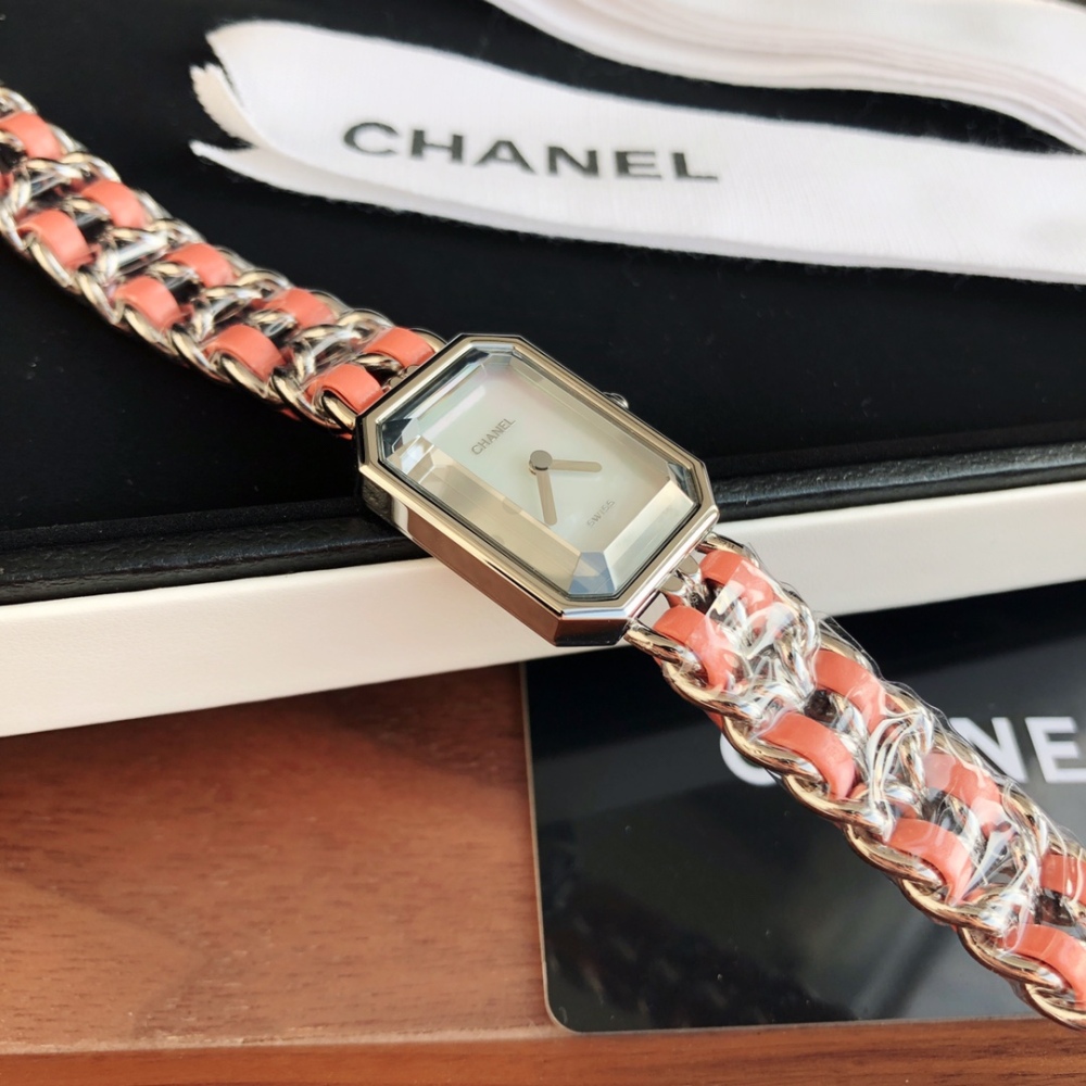 CHANEL PREMIÈRE ROCK