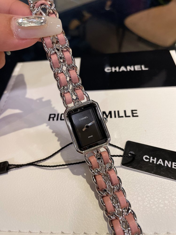 CHANEL PREMIÈRE ROCK