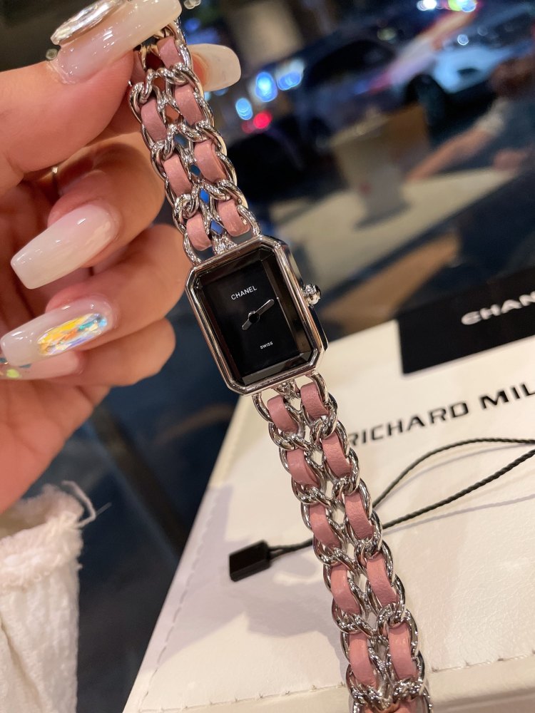 CHANEL PREMIÈRE ROCK