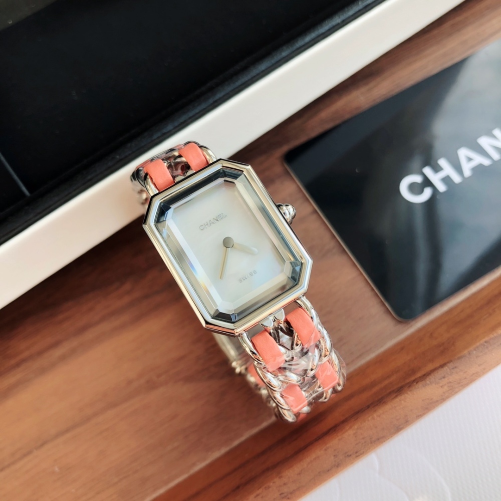 CHANEL PREMIÈRE ROCK