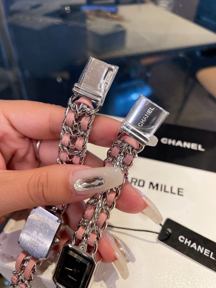CHANEL PREMIÈRE ROCK