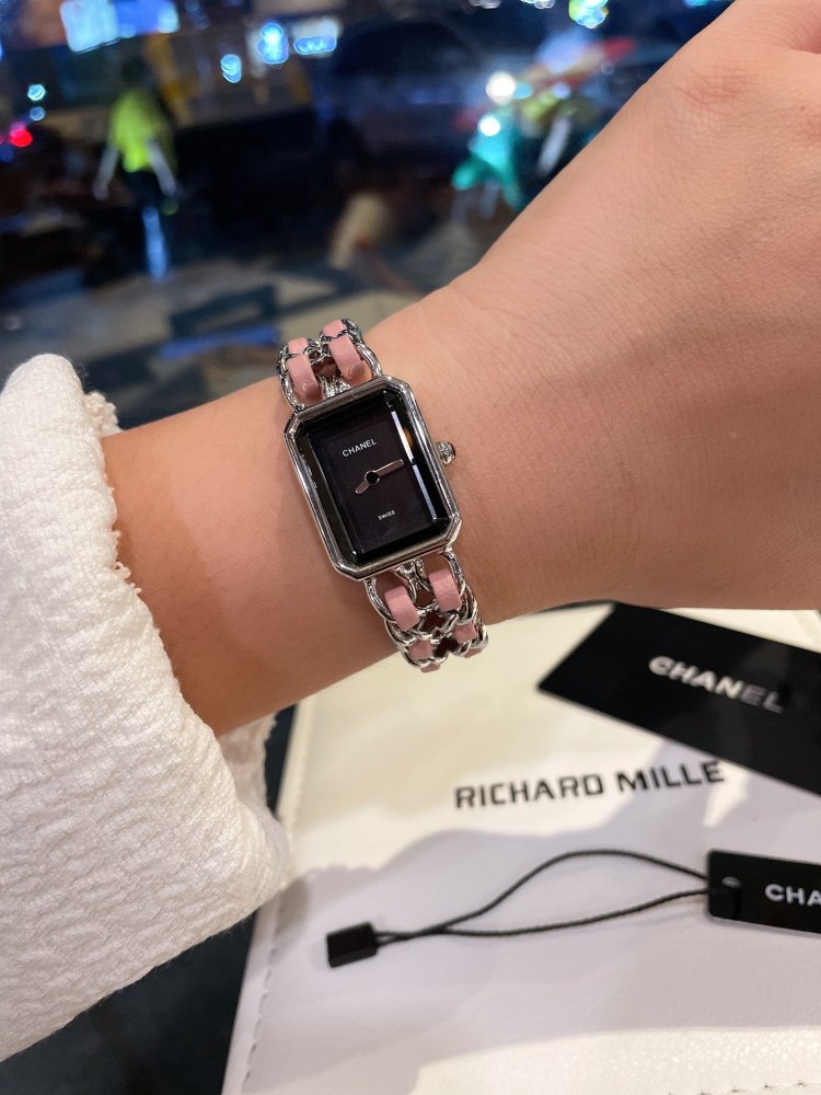 CHANEL PREMIÈRE ROCK