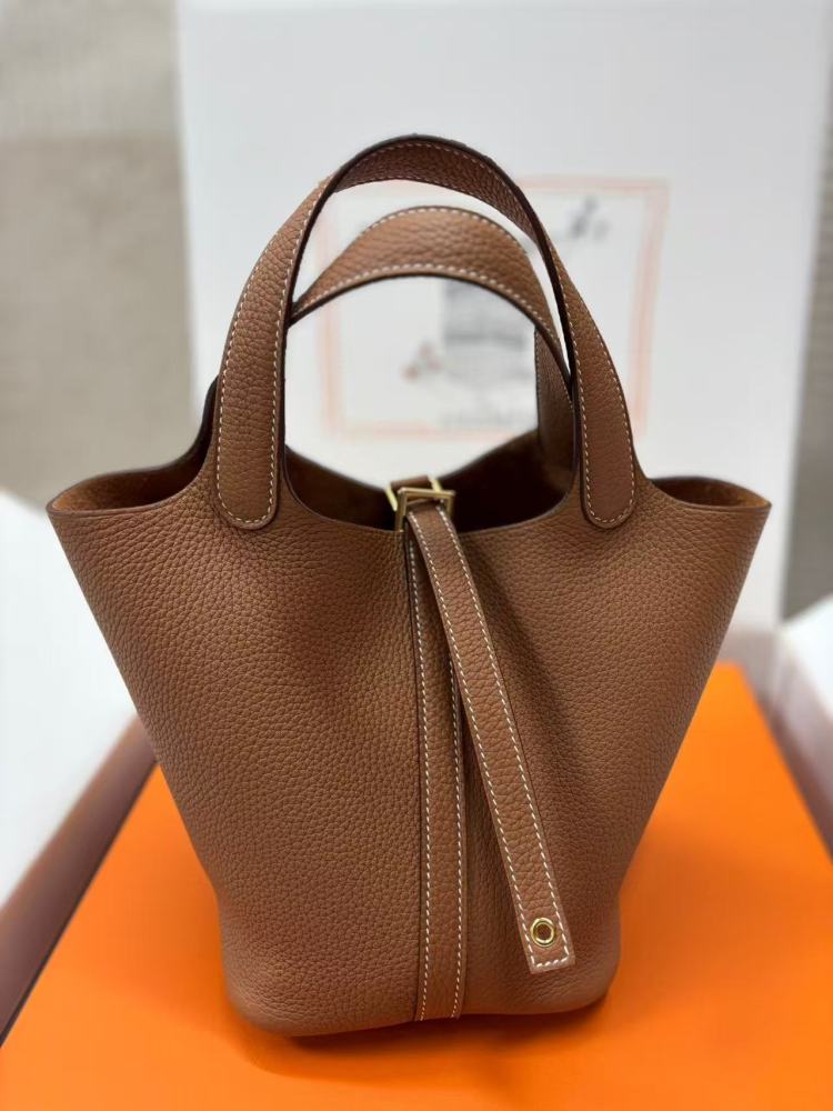 （Physical picture）Hermes picotin 18