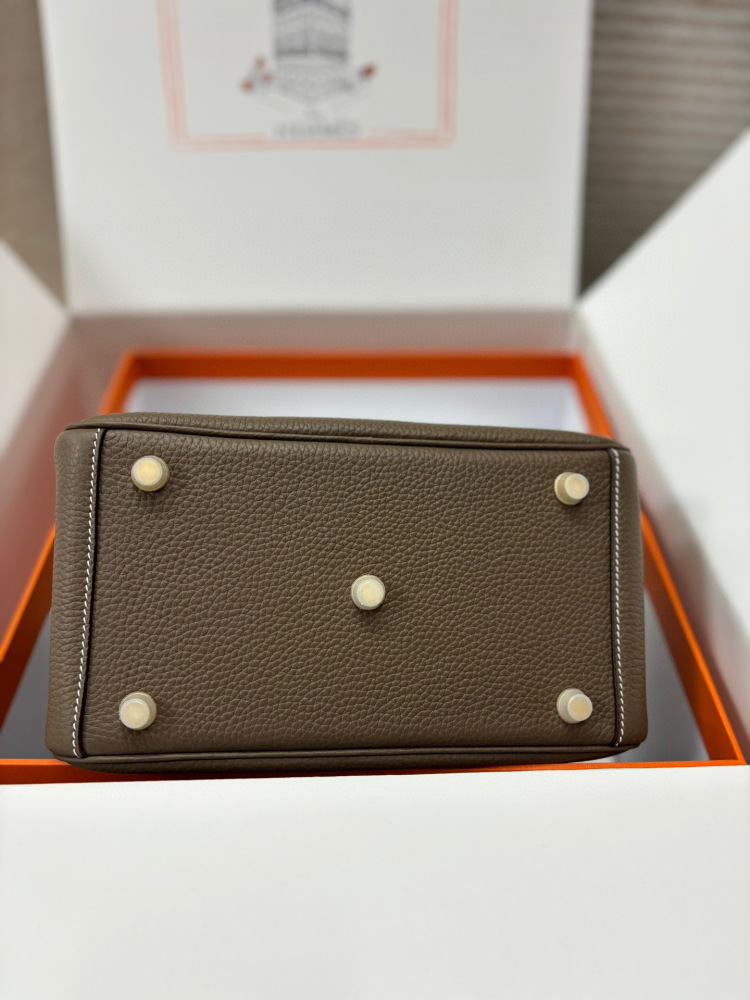 （Physical picture）Hermes Lindy26