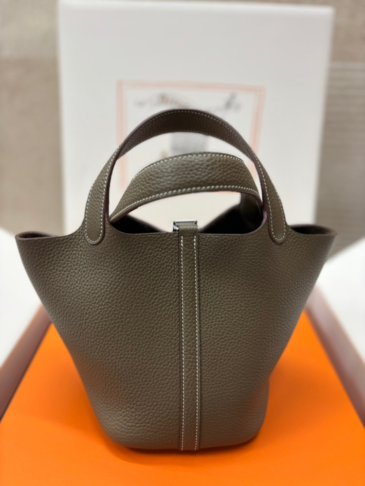 （Physical picture）Hermes picotin 18
