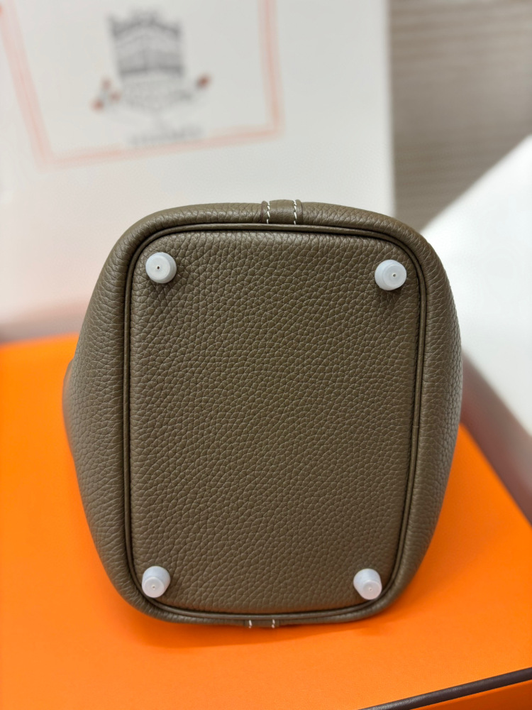 （Physical picture）Hermes picotin 18