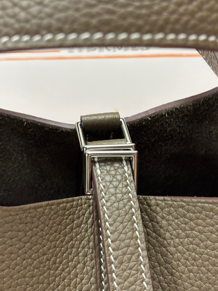 （Physical picture）Hermes picotin 18