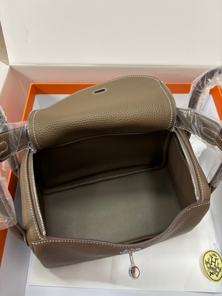 （Physical picture）Hermes Lindy26