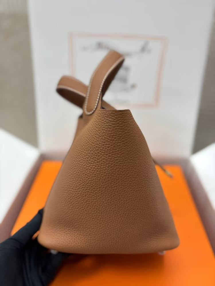 （Physical picture）Hermes picotin 18