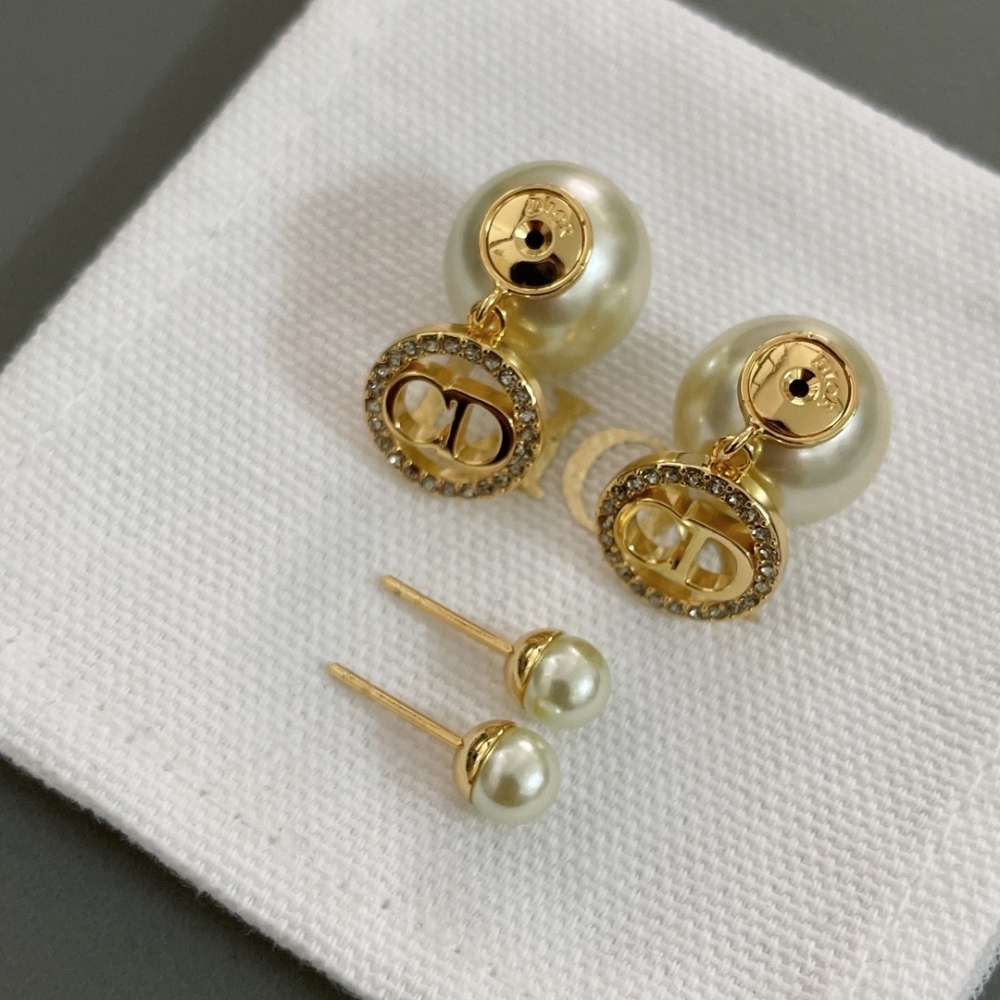 Dior Earring