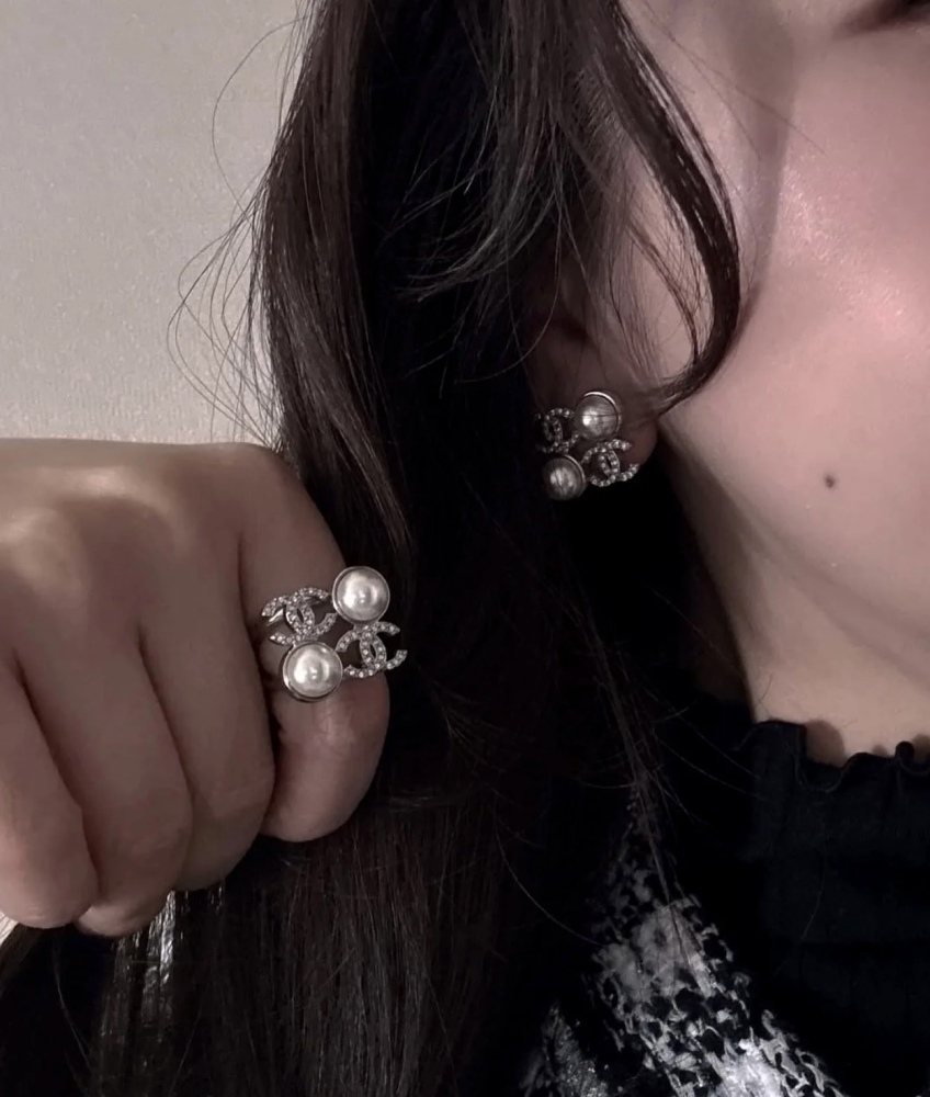 Chanel Earring