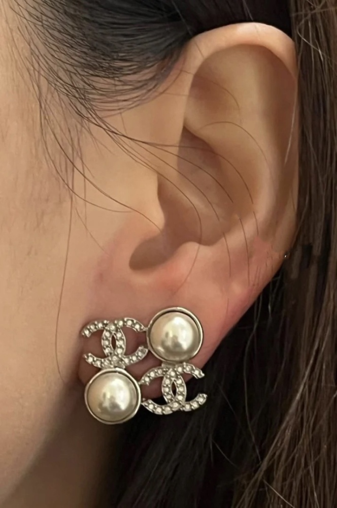 Chanel Earring