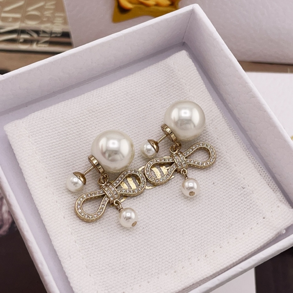 Dior Earring