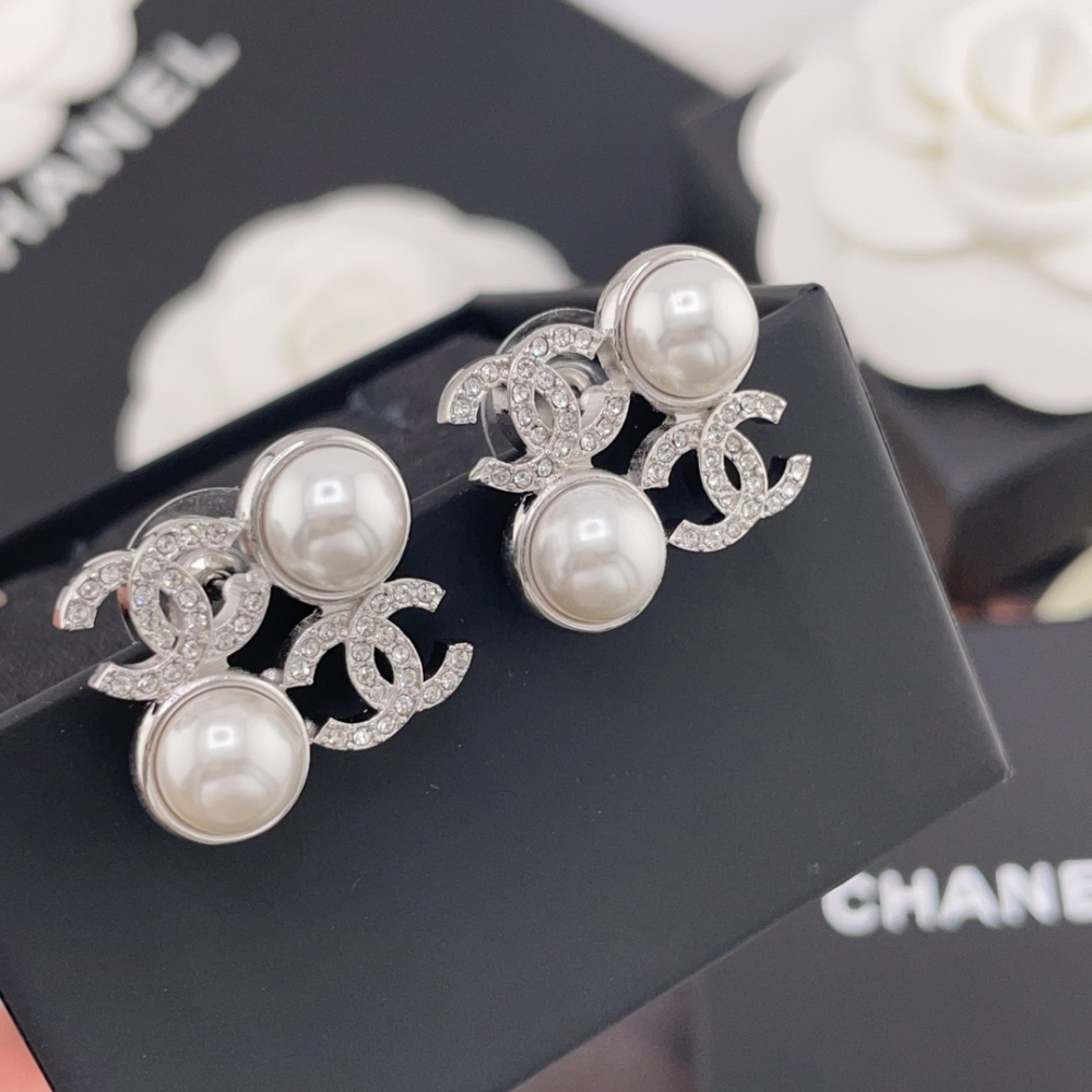 Chanel Earring