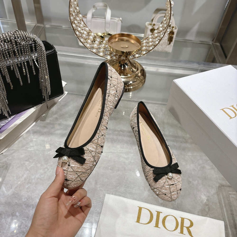 Dior flats