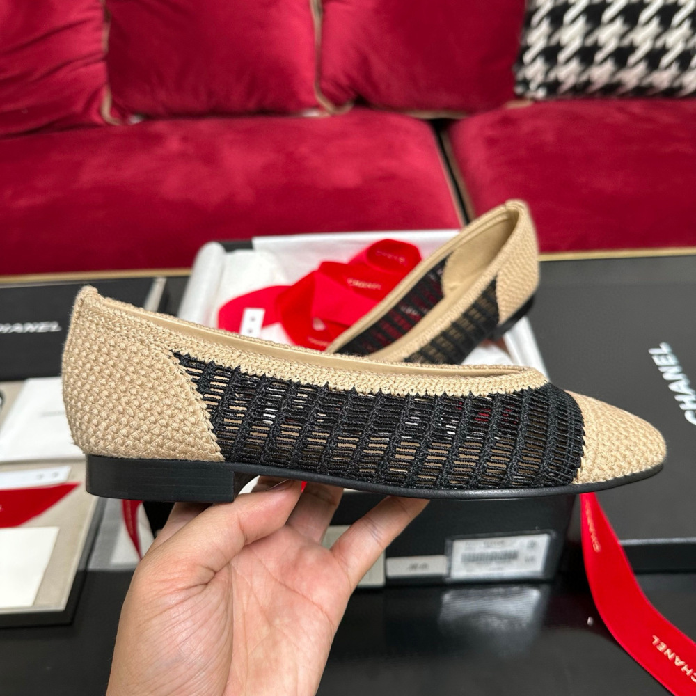 Chanel Knitted ballet flats