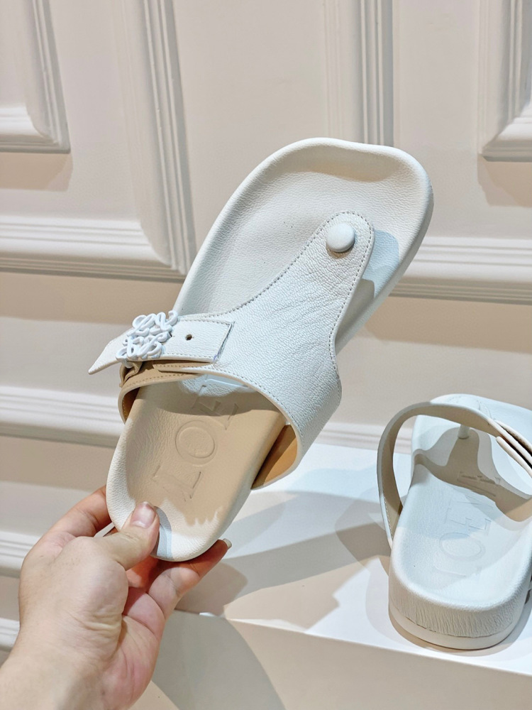 Loewe leather slipper