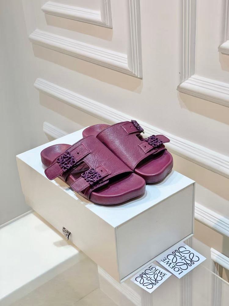 Loewe leather slipper