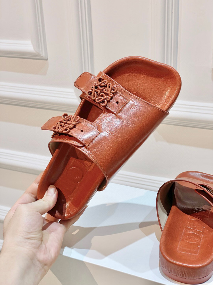 Loewe leather slipper
