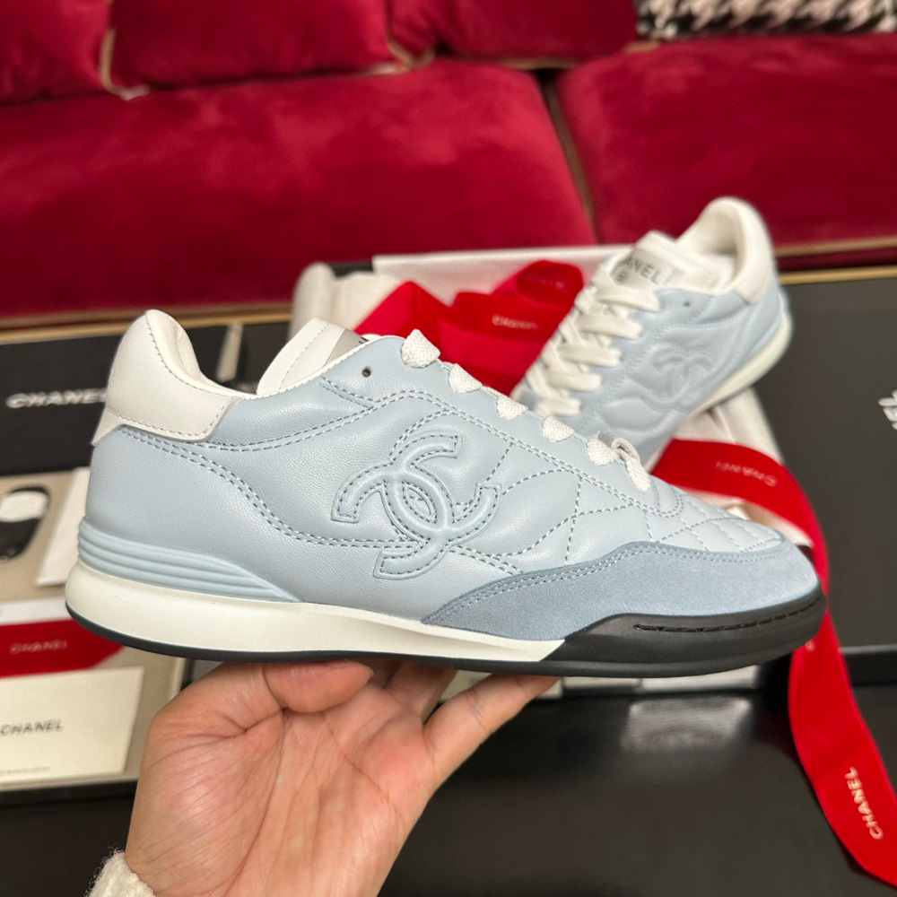 Chanel sneaker
