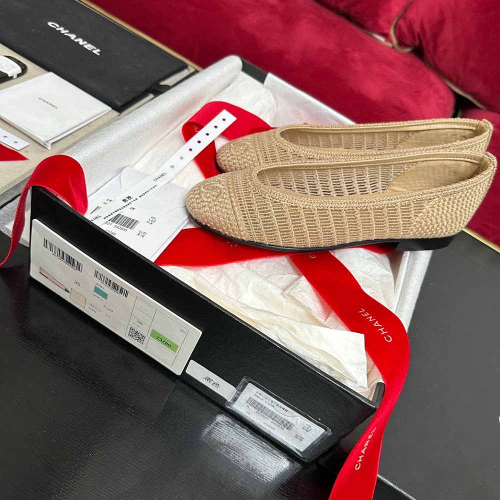 Chanel Knitted ballet flats