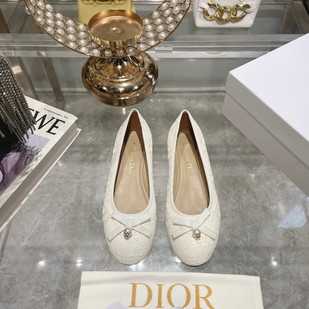 Dior flats