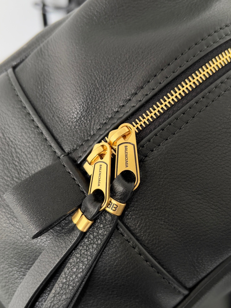 Balenciaga Carrie