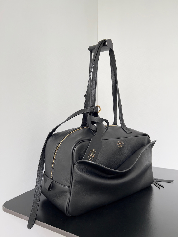 Balenciaga Carrie