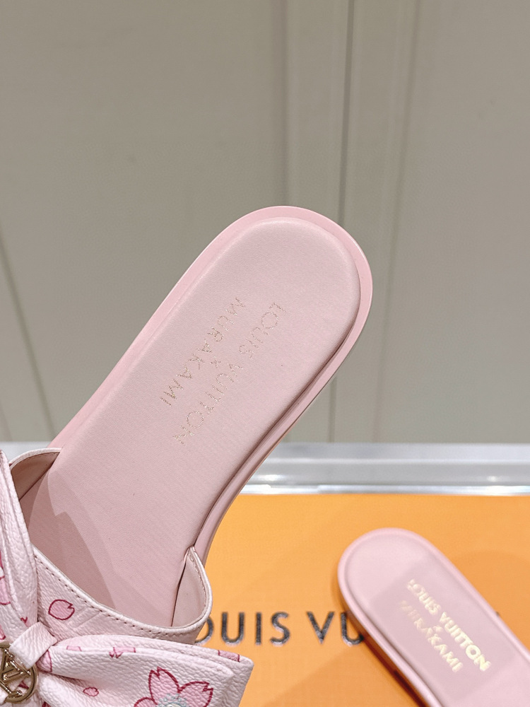 LV slipper