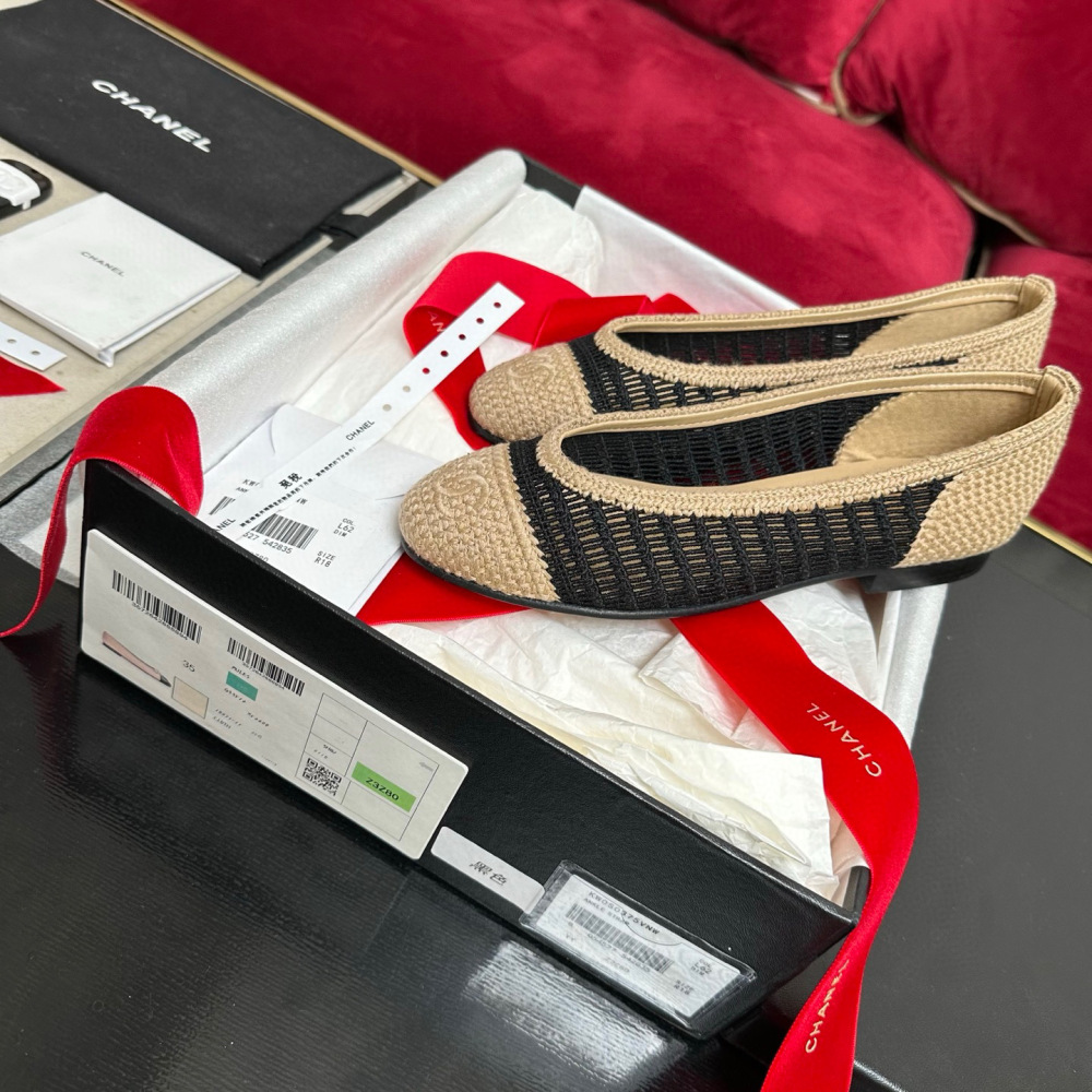 Chanel Knitted ballet flats