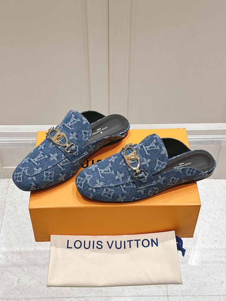 LV slipper