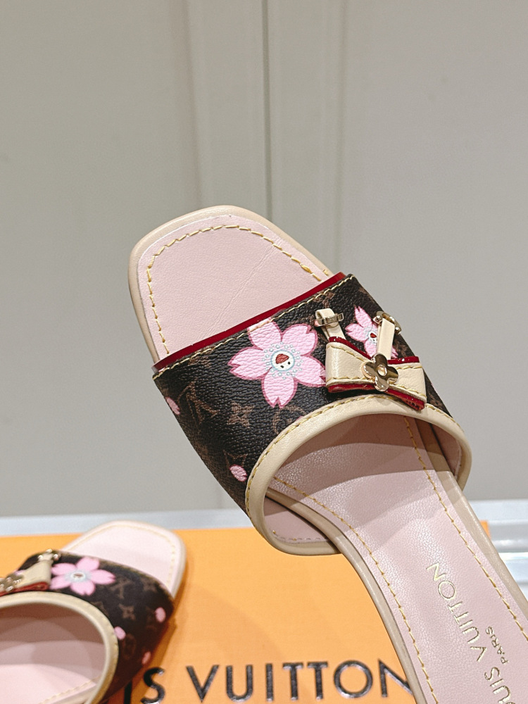LV slipper