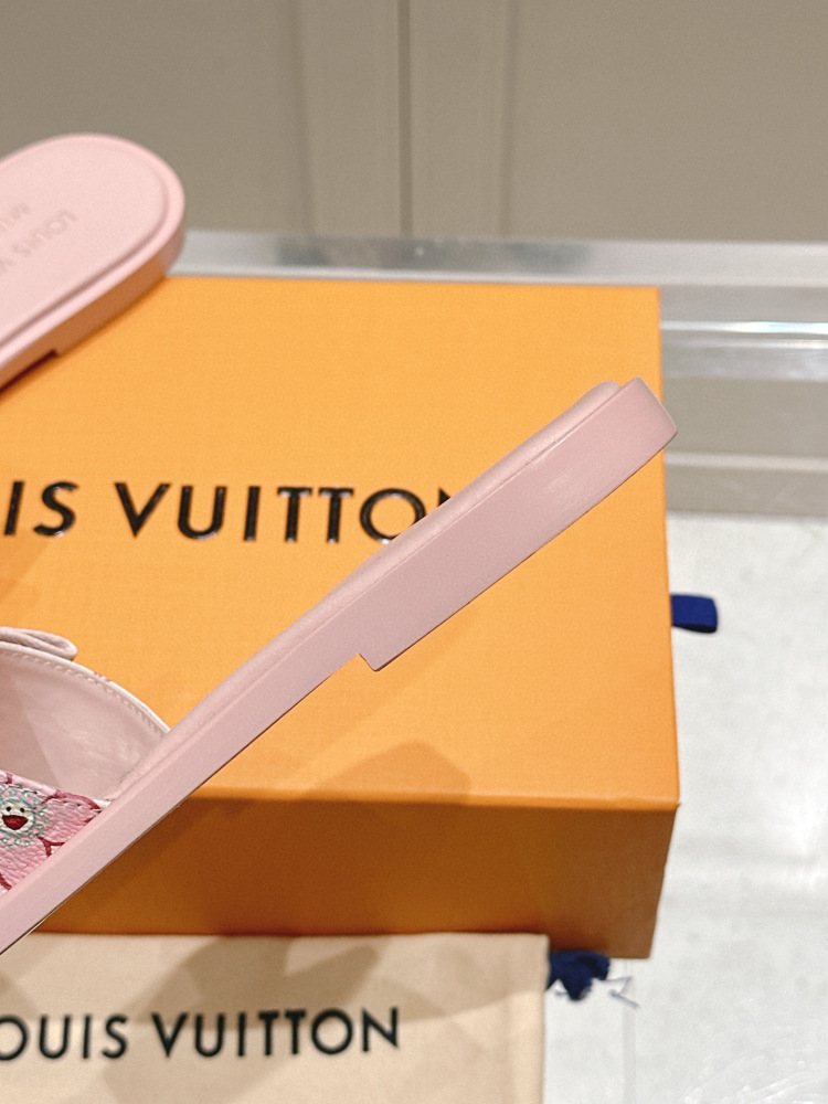 LV slipper