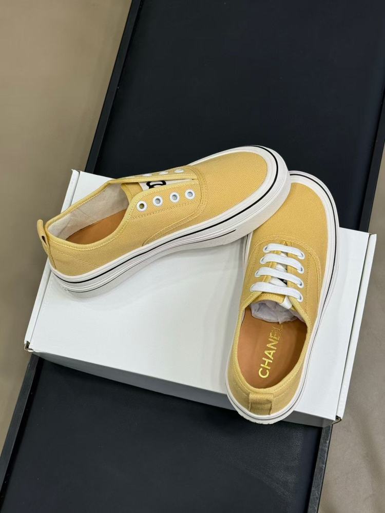 Chanel Casual thick-soled shoes