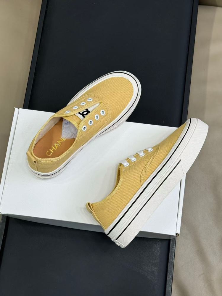 Chanel Casual thick-soled shoes