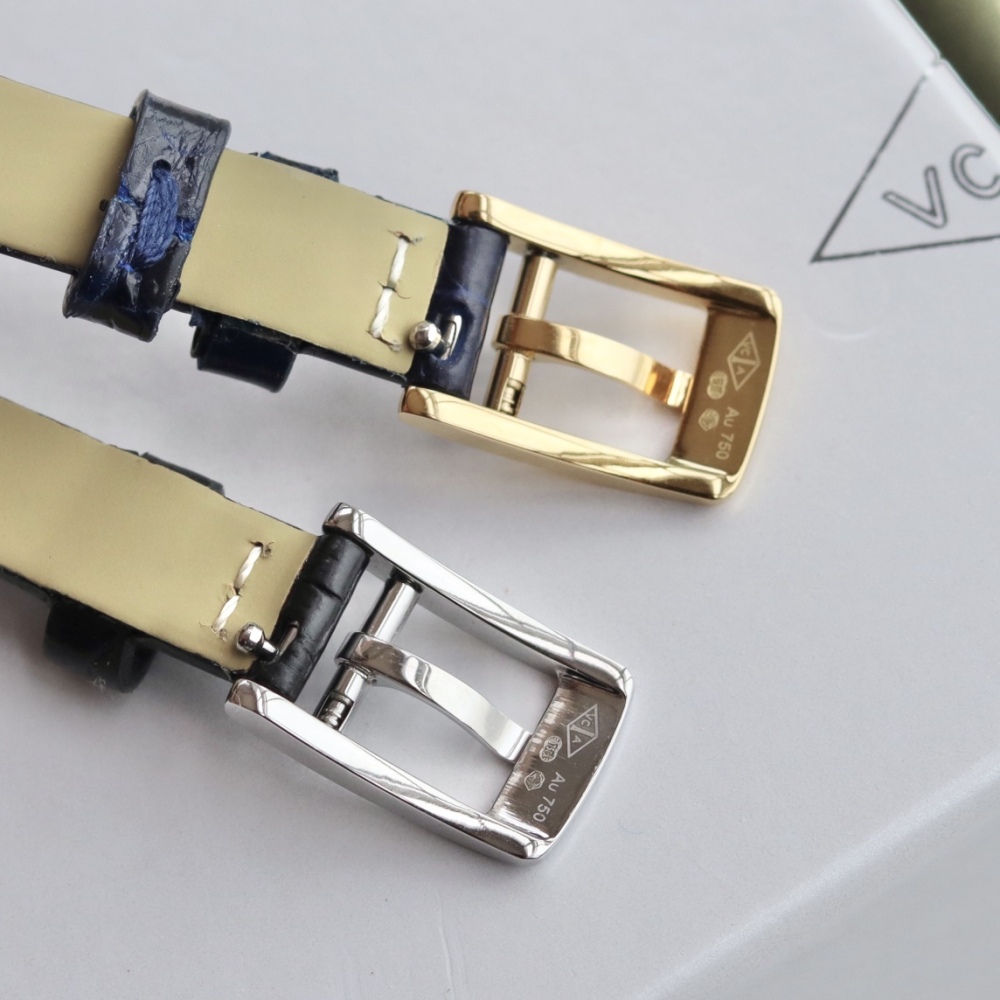 VCA 18k Gold Watch