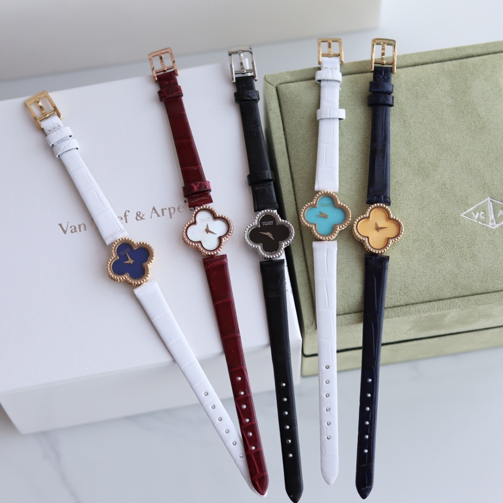 VCA 18k Gold Watch
