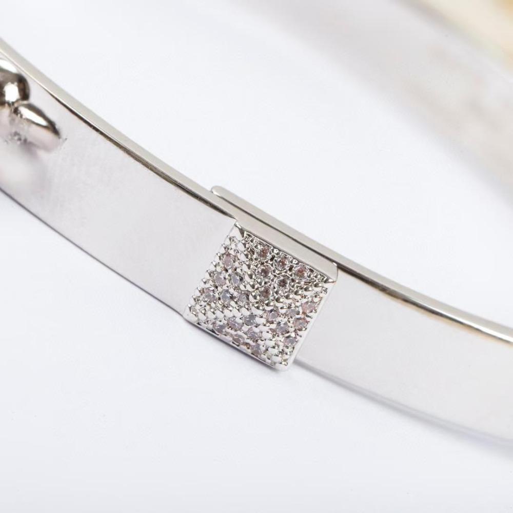 Top grade Hermes bracelet size 17