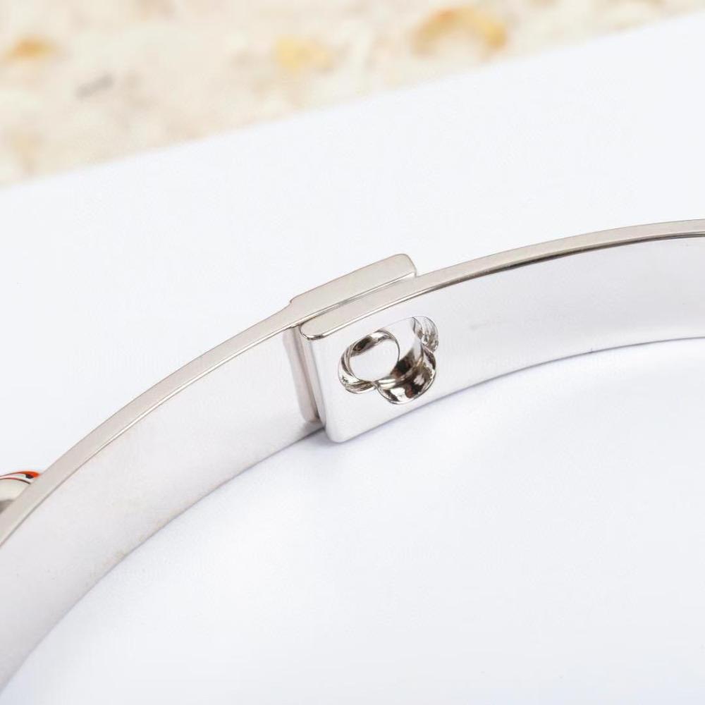 Top grade Hermes bracelet size 17