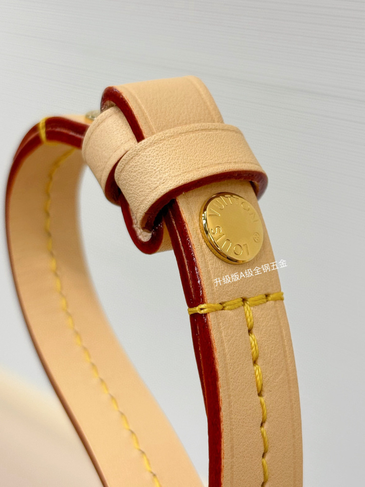 （MB) LV pochette valley（⚠️The actual color is lighter）