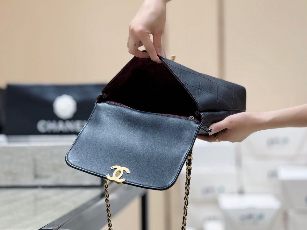 （cc）Chanel 25S Handle briefcase
