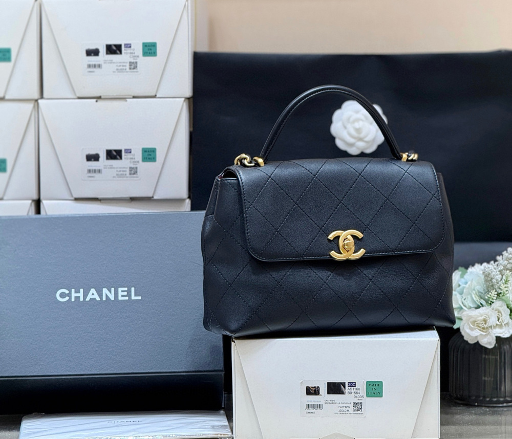 （cc）Chanel 25S Handle briefcase