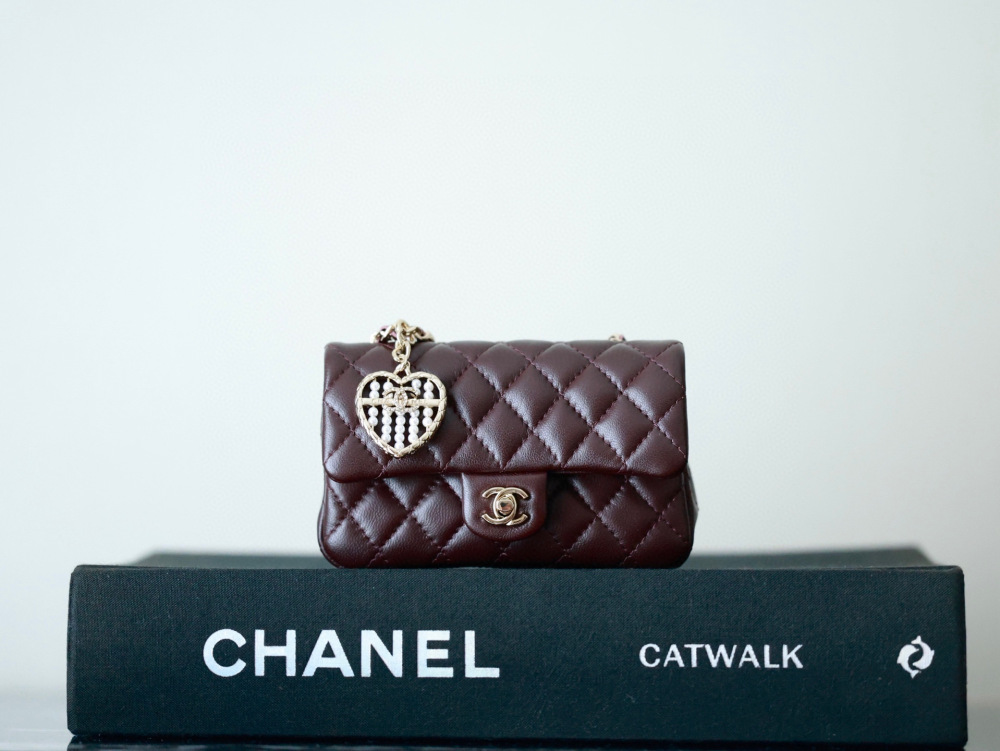 （cc）Chanel mini CF