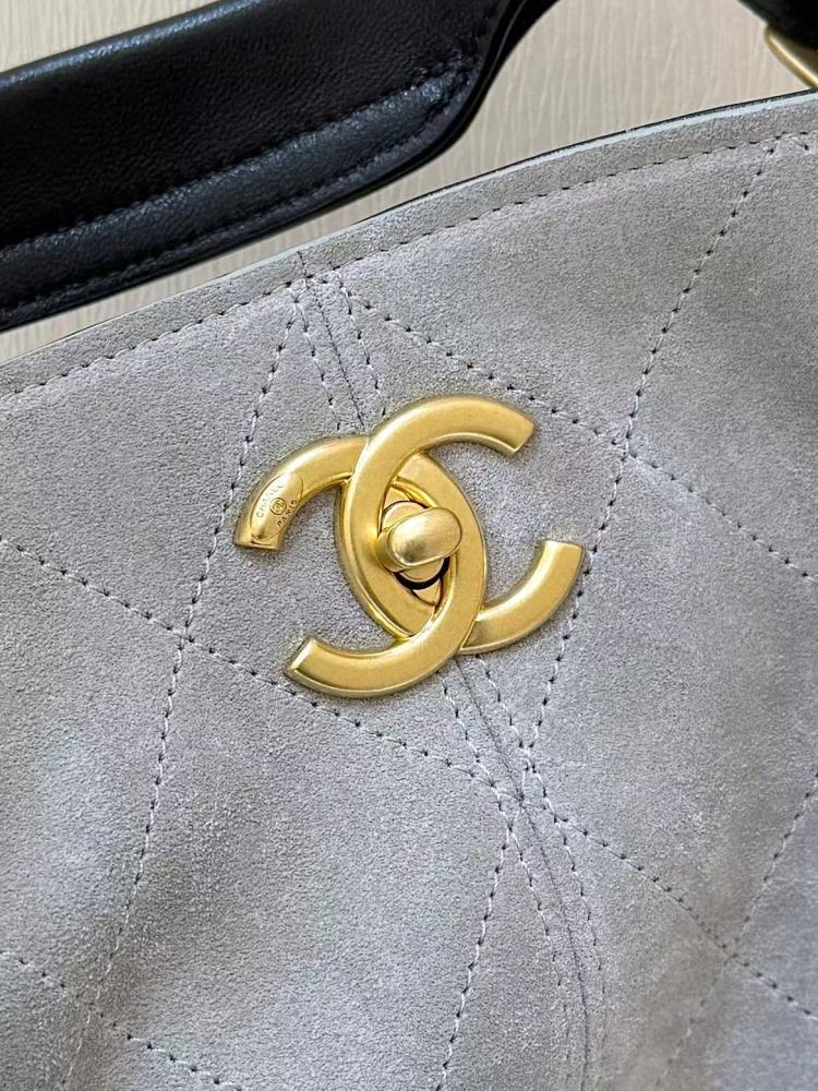 （cc）Chanel 25A hobo