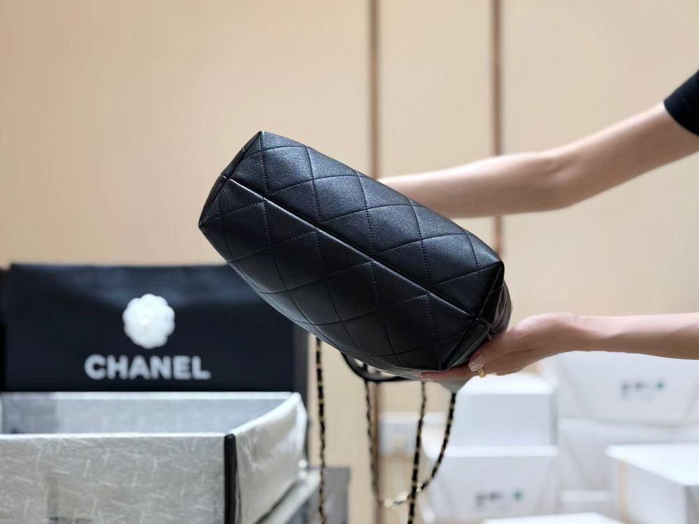 （cc）Chanel 25A hobo