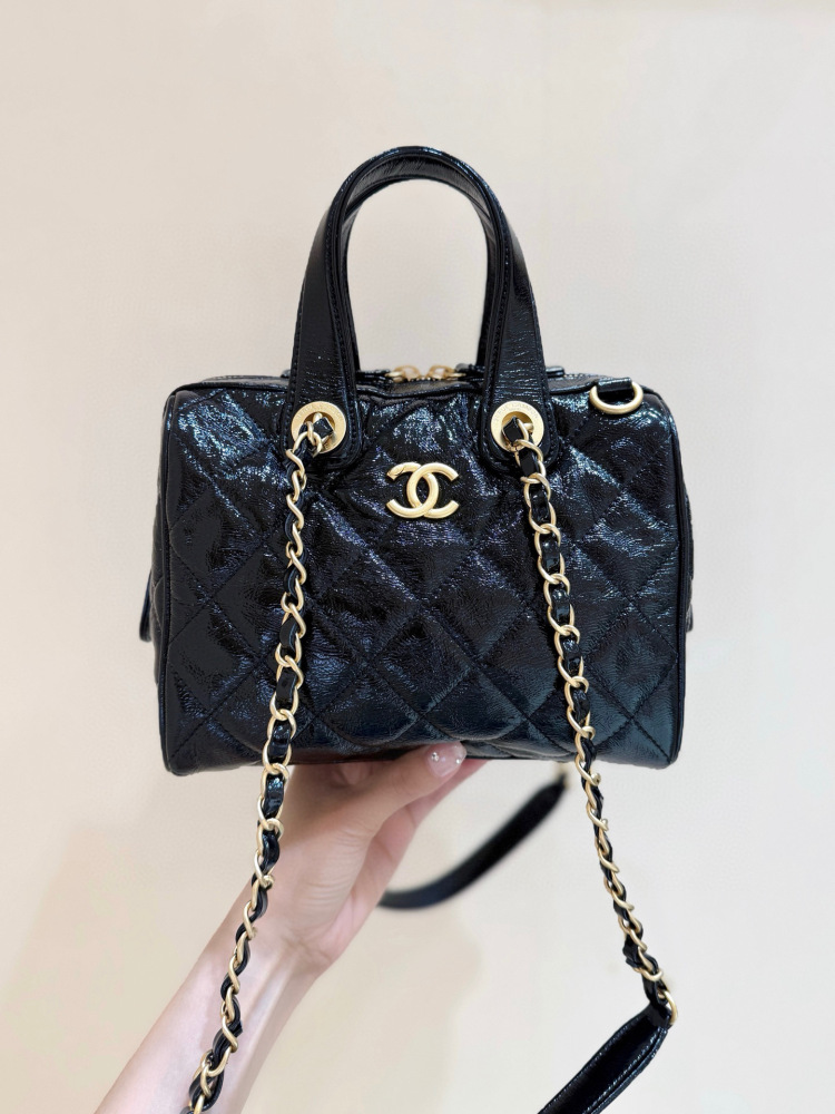 （cc）Chanel 25A Boston bag