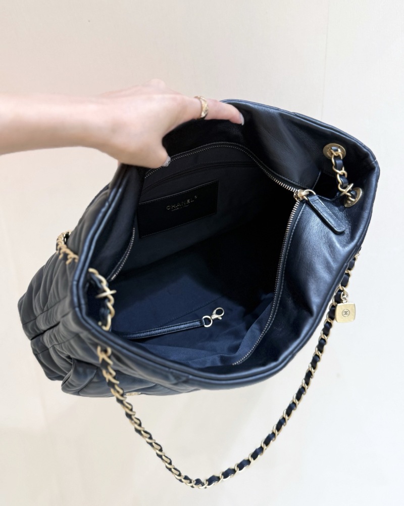Chanel 25K hobo