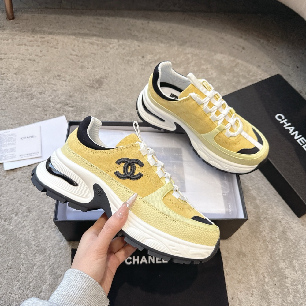 Chanel sneaker