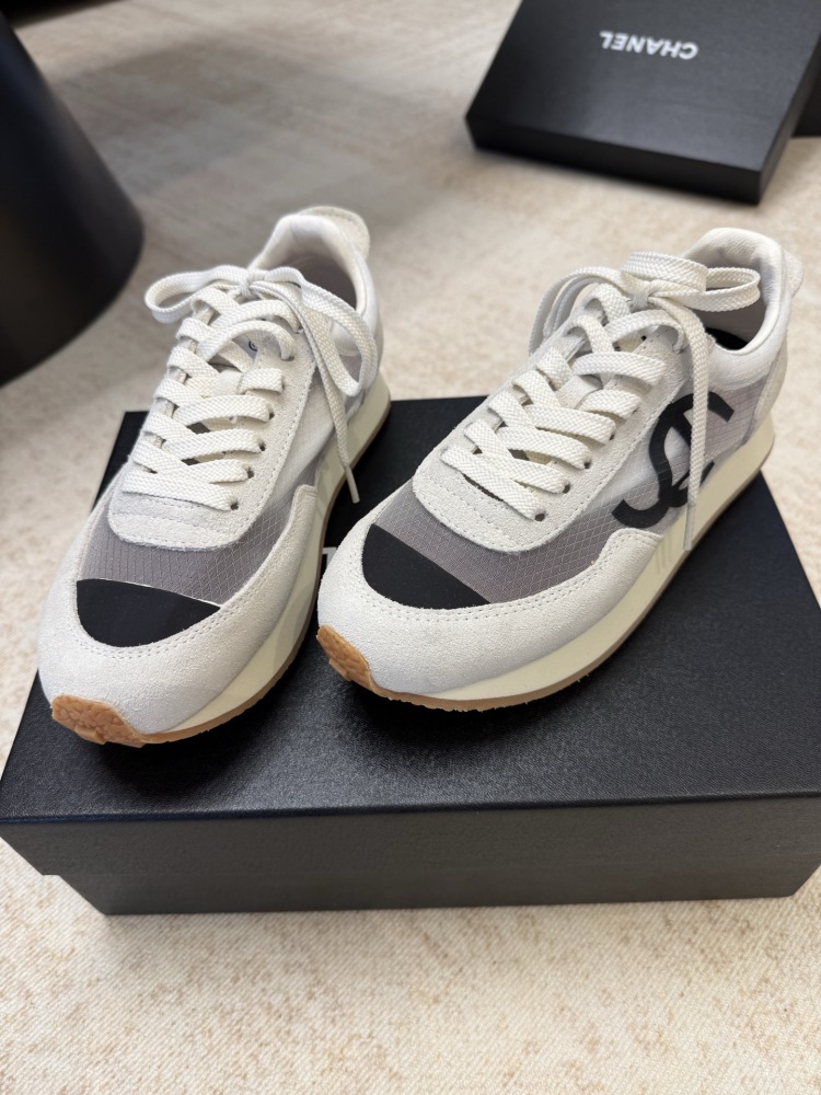 Chanel sneaker