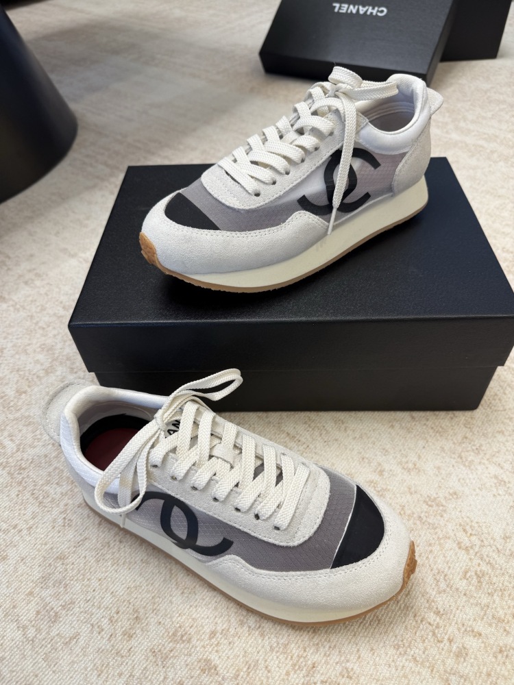 Chanel sneaker
